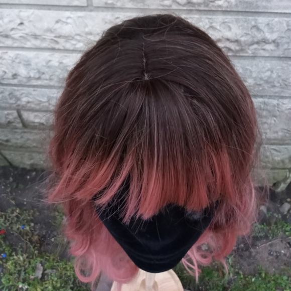 ❤️ 2/$20 Synthetic Pink Ombre Wavy Hair Wig - Picture 2 of 4